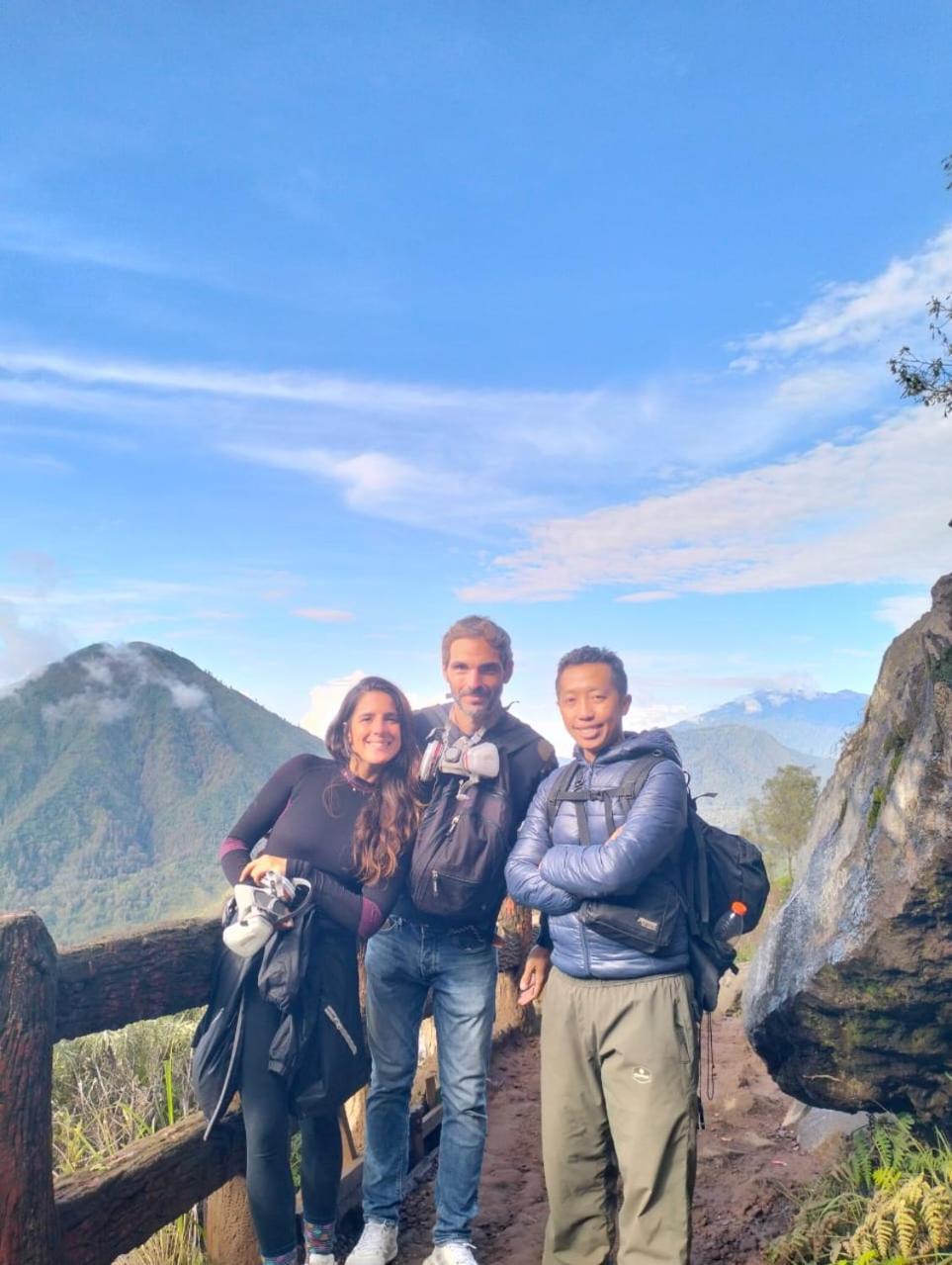 Nio Homestay And Tour Licin Экстерьер фото